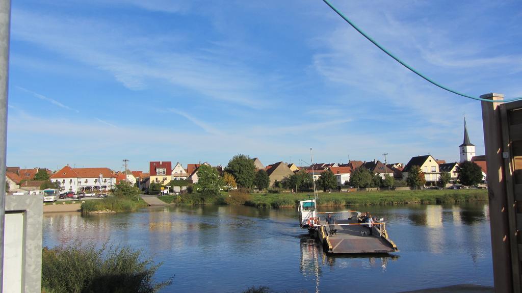 Pension Am Weinberg Bed & Breakfast Mainstockheim Kültér fotó